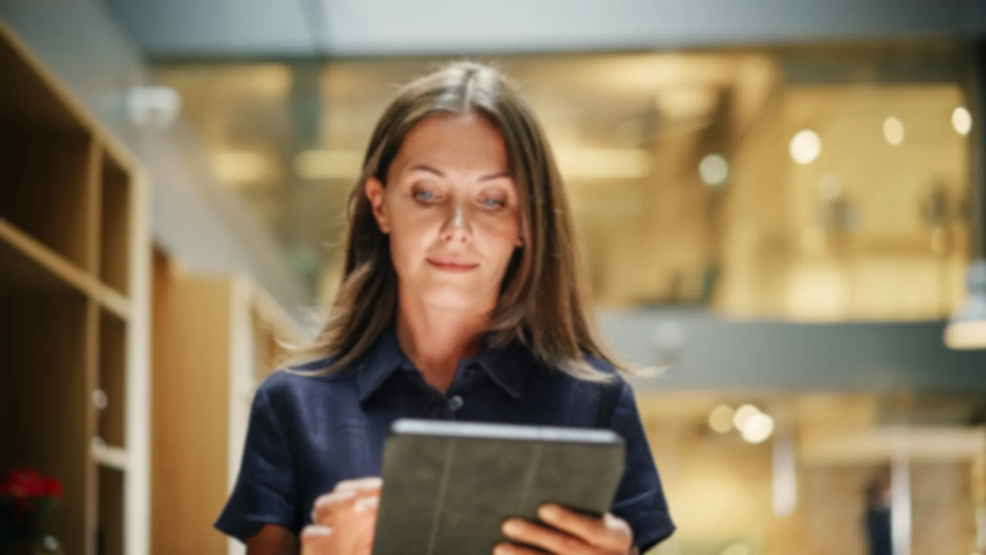 We highlight the intersection between technology and the publishing industry. Join our surveys to benefit from the results and get inspired.